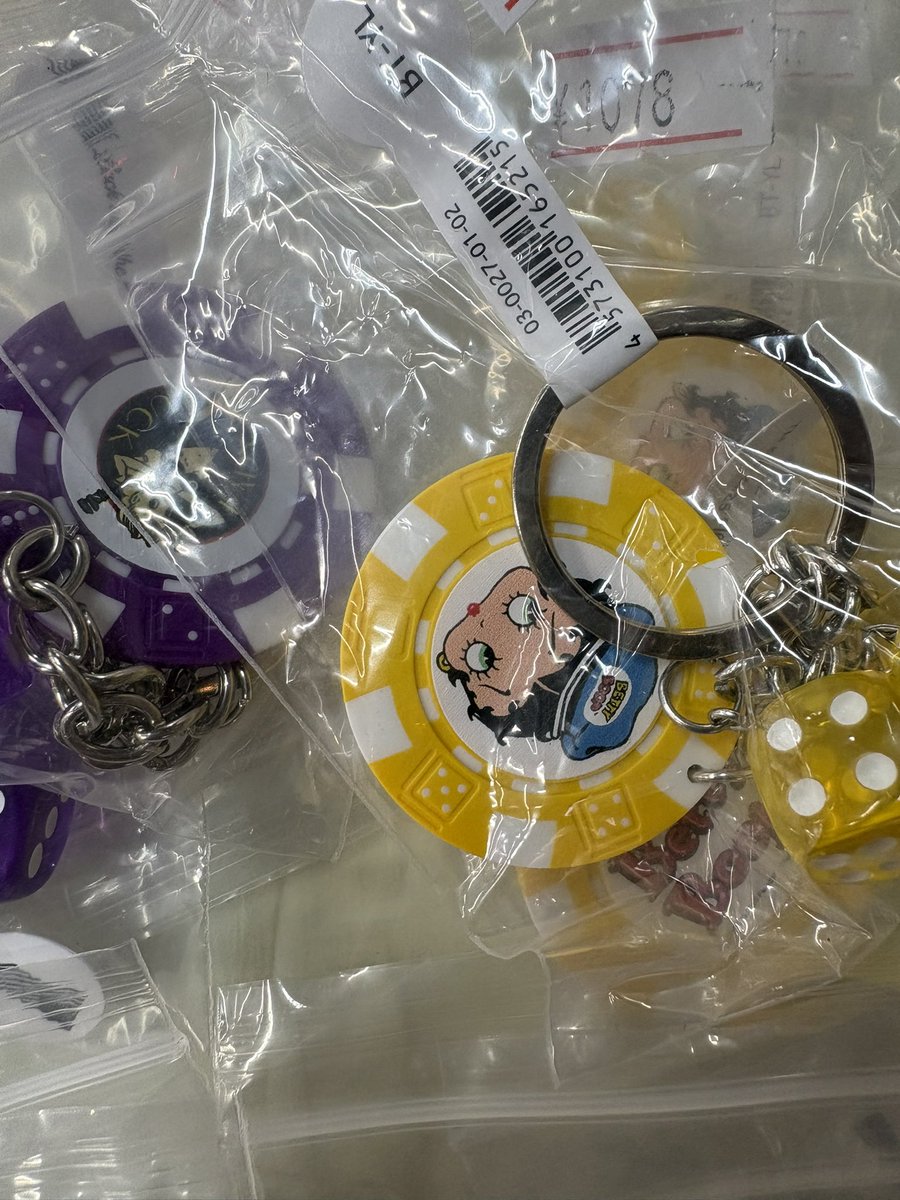 本日もサクッと商品の紹介です♪ カジノチック風 キーホルダー カジノ