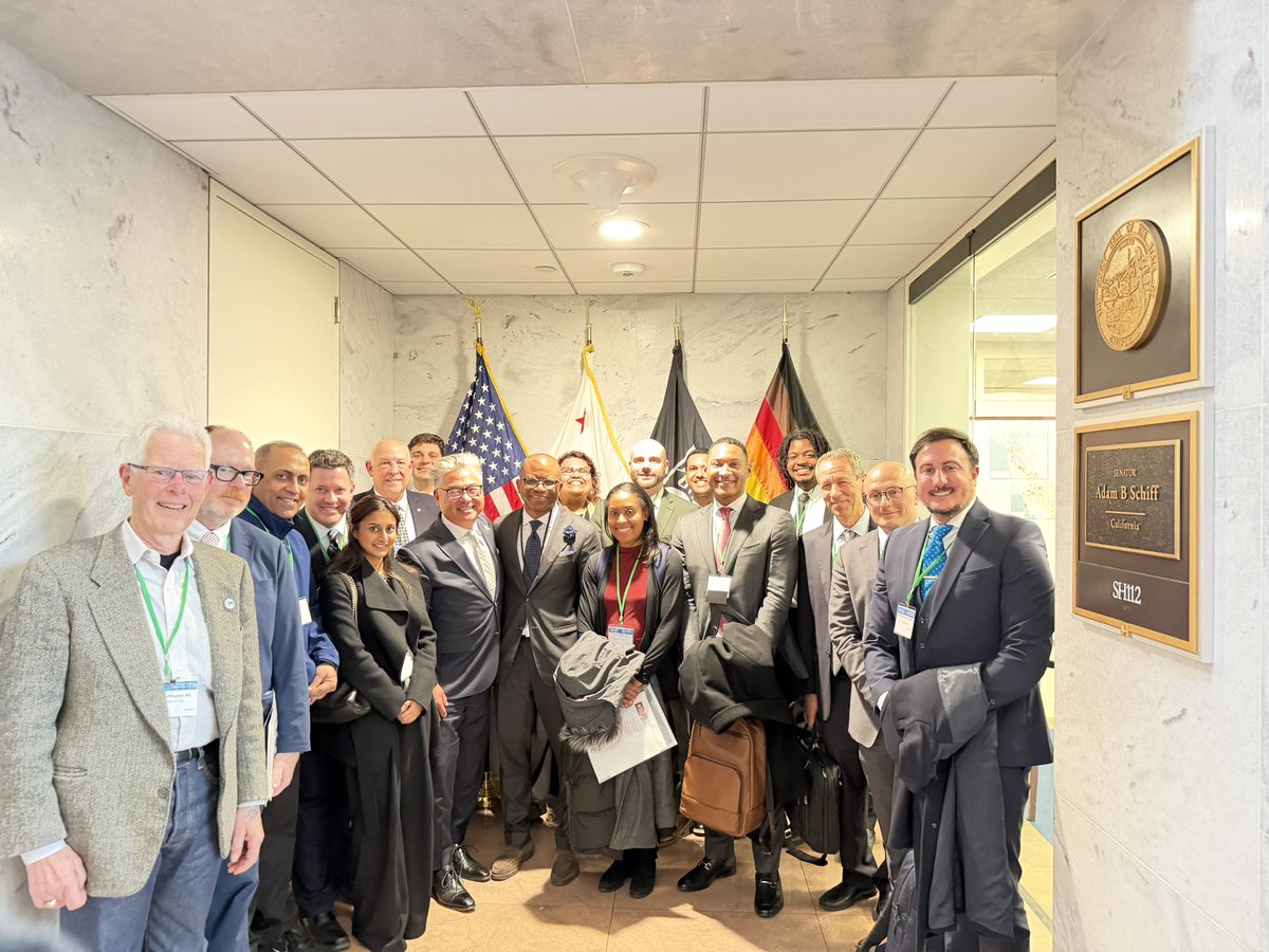 Seth Cohen tweet media