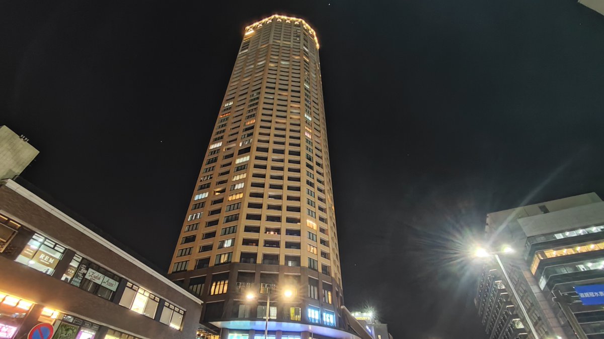 今週の【推しの子】に中目黒アトラスタワー出てますね
興奮する

湾岸エリアやHARUMI FLAG はもう出ないかなあ
2期OPの初見は「SKYDUOだ！」とホントに声出た