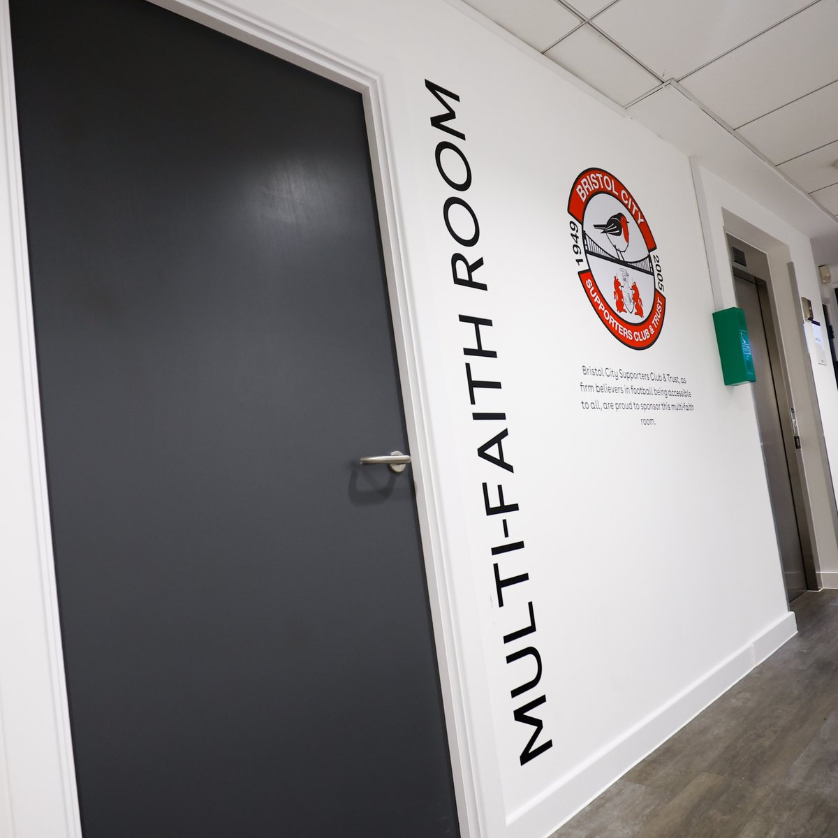 BristolCity's tweet photo. 📣 We’re proud to launch a permanent Multi-Faith Room at Ashton Gate.

Visitors now have an accessible and dedicated space to pray in accordance with their religious practice on matchdays and non-matchdays.

Read more: 👇