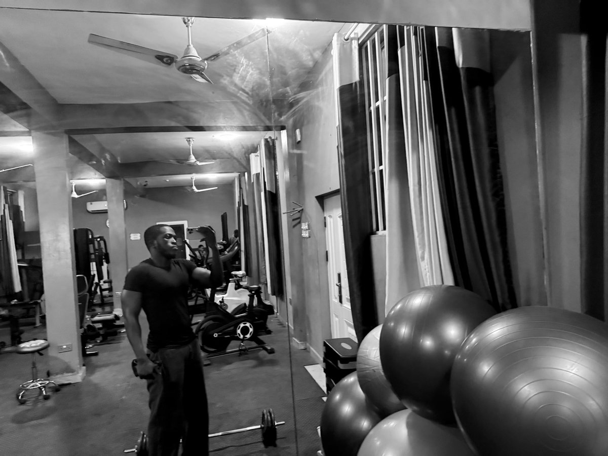 H E N R Y🏋️ tweet media