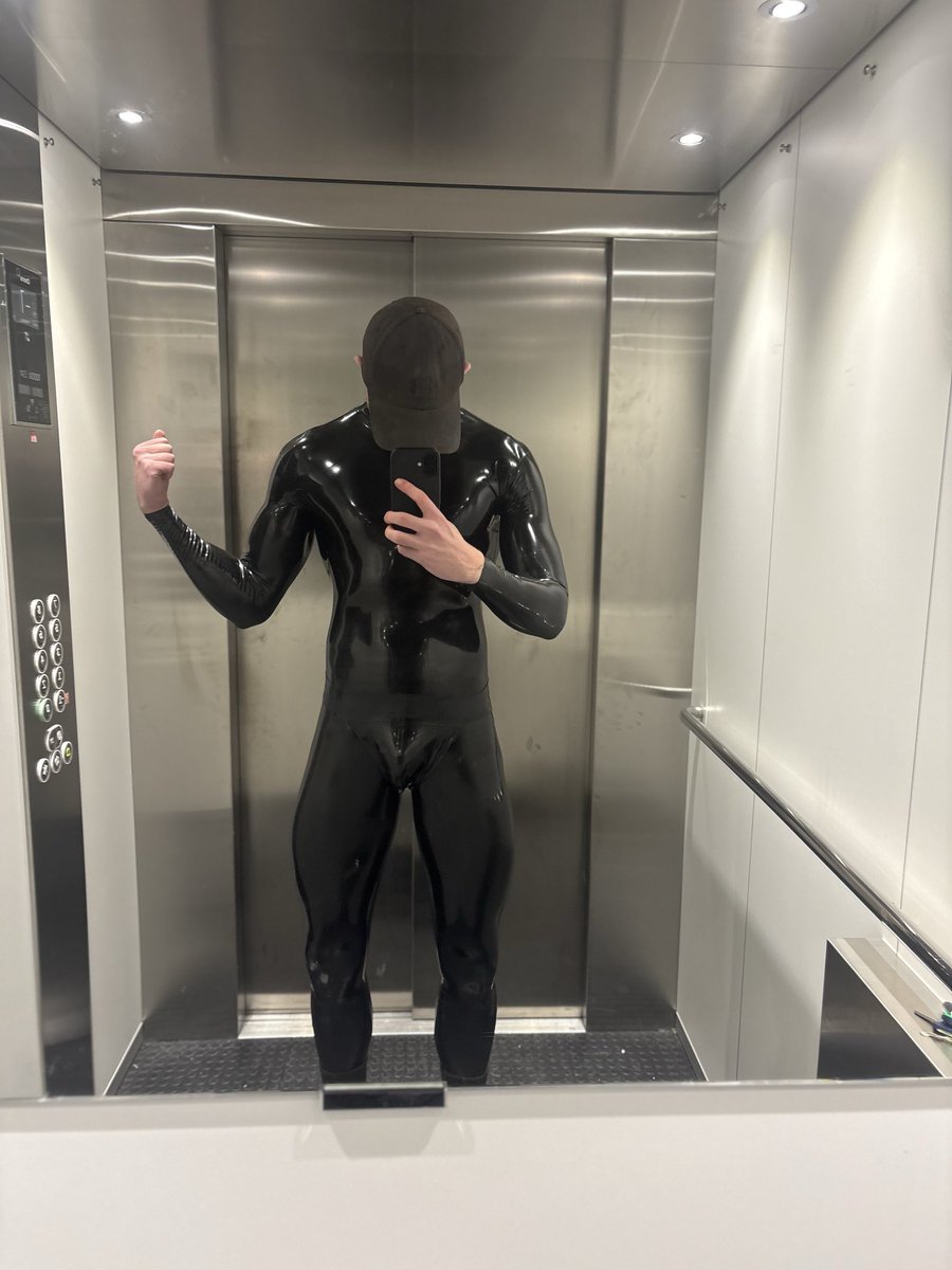 TightLatexGuy tweet media