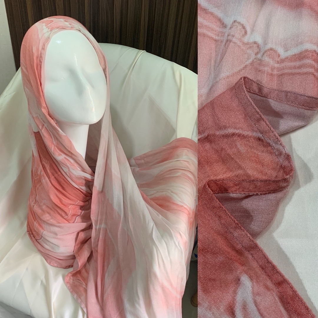 smgtysyg's tweet photo. asli hijab motif gini tuh lagi jadi trend dan viral banget, tapi beneran emang SECANTIK ITU WOY HIJABNYA. motifnya ngga norak dan lebay https://t.co/TBokrJqln9