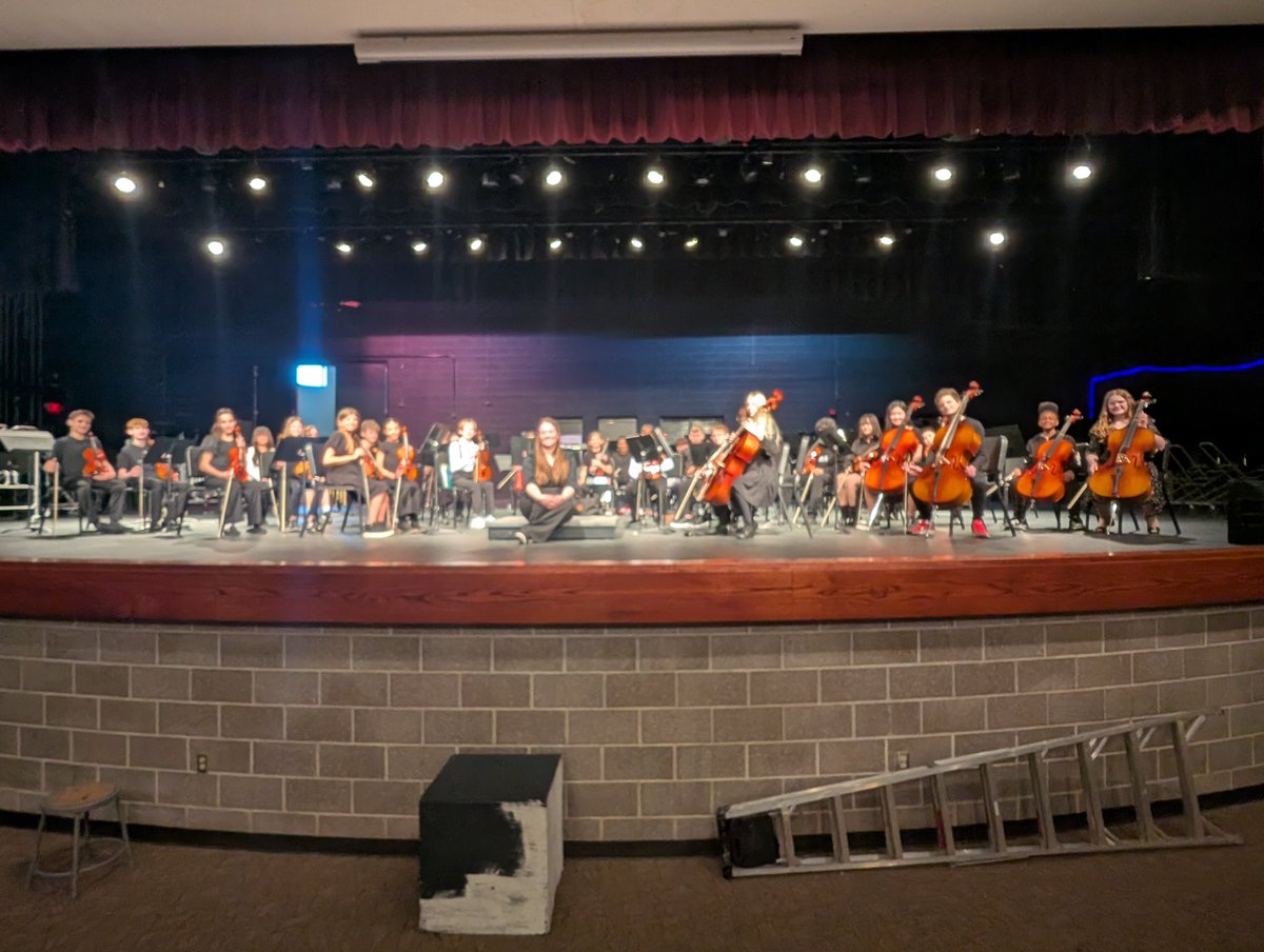 TheCreekMCMS's tweet photo. Congratulations to our district middle school orchestra who scored a 1 rating at KVL!! https://t.co/5ugsoHBosn