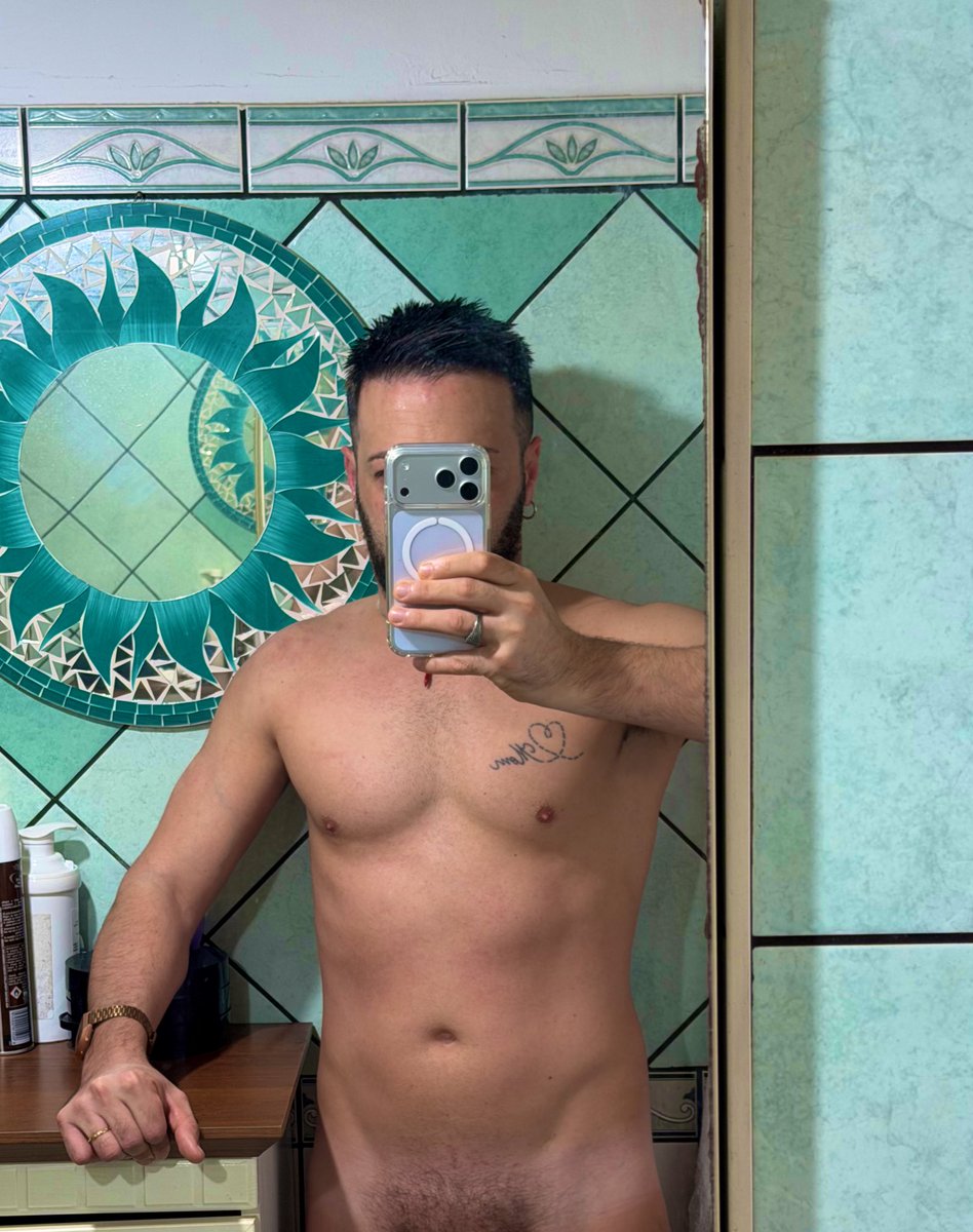 Black Cat tweet media