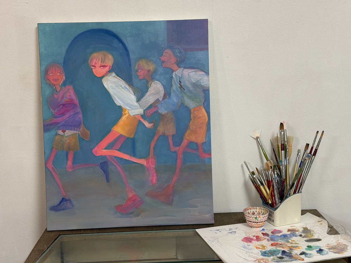 絵との距離感を探ってて、今日ふと「立って描いたらいいんじゃない