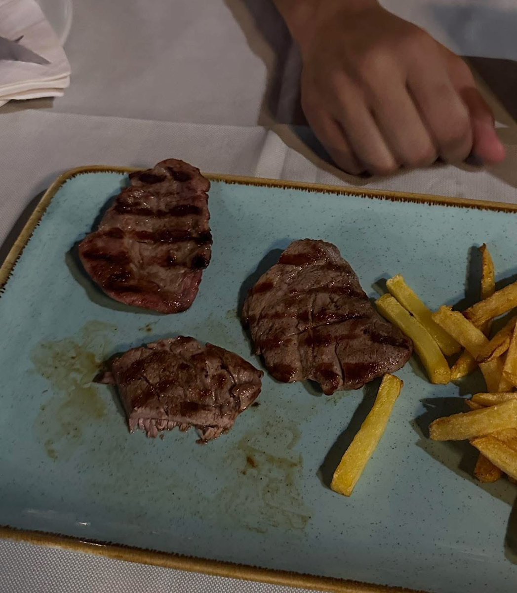 atchinator tweet media