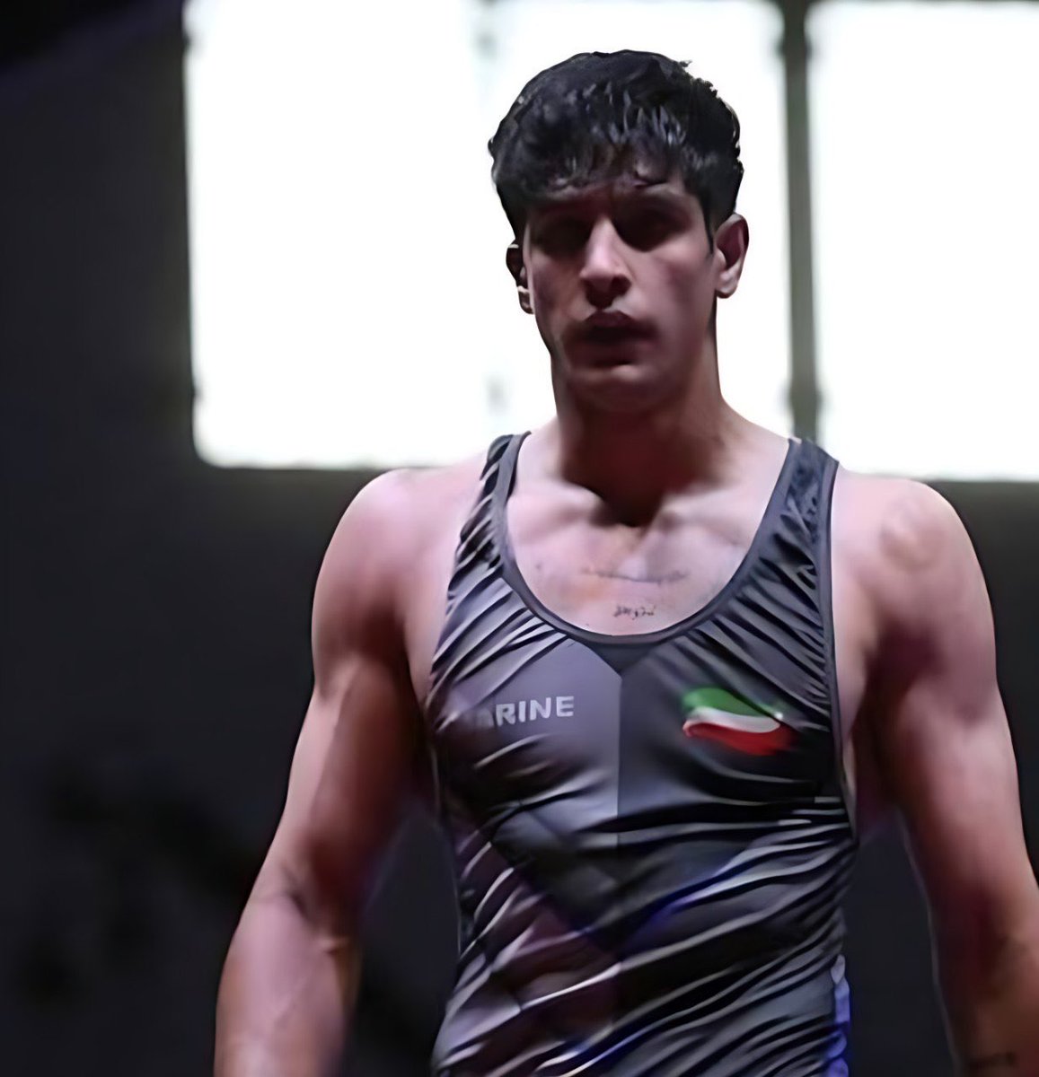 🏳️‍⚧️سایروس (ورژن تَیلور) tweet media