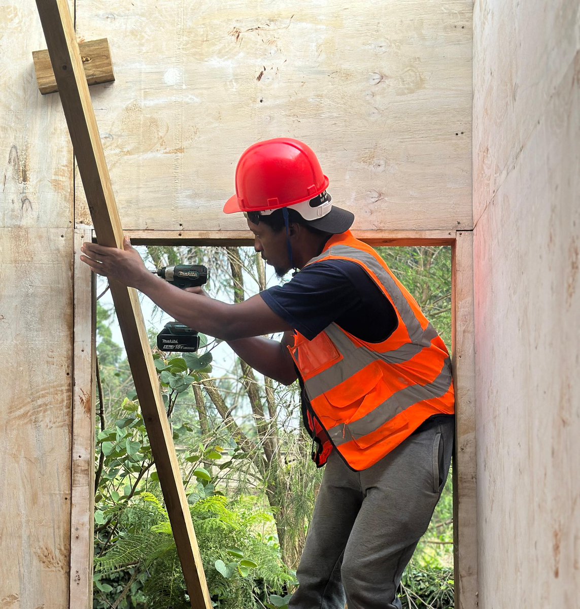 Easy Housing tweet media