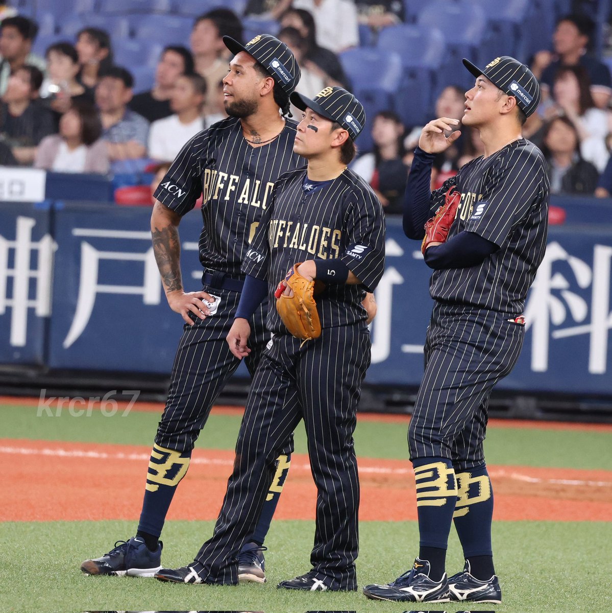 チームの仲間と絡むと、良さが際立つ真弘。 #西野真弘 #Bs2025