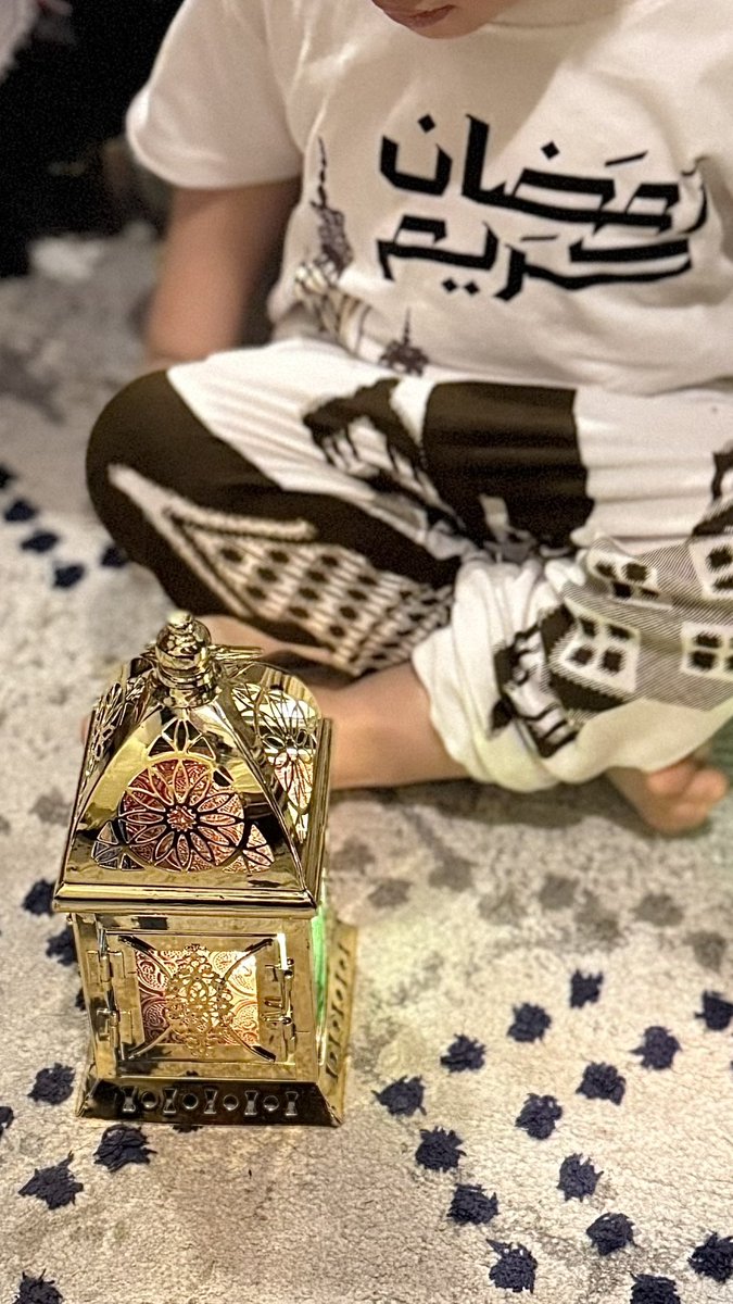 Nov9_1998's tweet photo. Ramadan Kareem 🌙❤️ https://t.co/k0bNY9NVPH