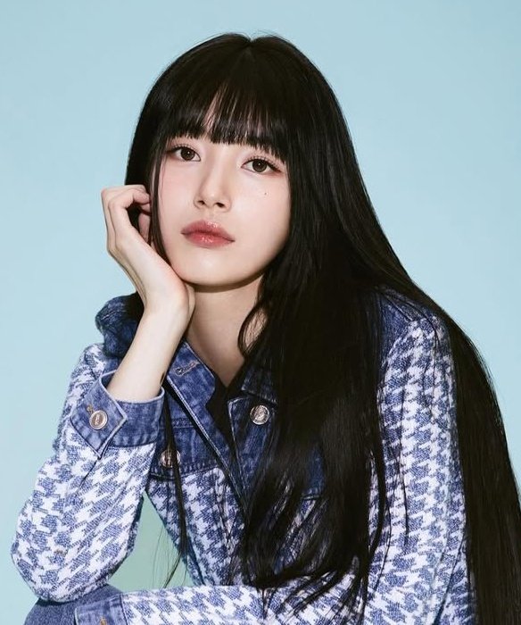 baereongi's tweet photo. face card is so lethal suzy can literally pull off any hairstyle. https://t.co/uMqH9YcXzf