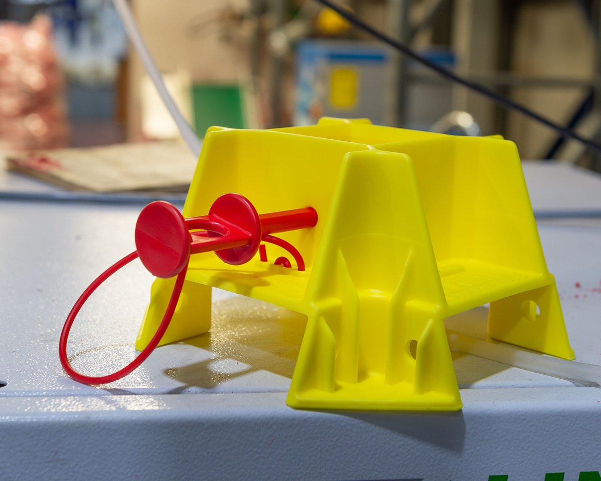 Bosworth_ukmfg's tweet image. Did you know we have been doing injection moulding for over 20 years👀

With a versatile array of #moulding machines ranging from 90 tonnes to 390 tonnes, we possess the versatility to accommodate a diverse spectrum of projects in-house.

🌐bit.ly/49utyO7

#ukmfg #mfg