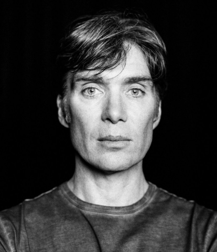 Daniel Craig Updates tweet media