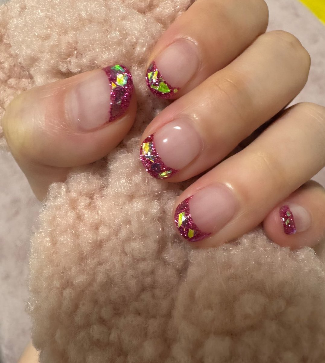 mocosmetics's tweet photo. ネイル付け替え💅🏻
ガラスネイルから爆裂ピンク🩷 https://t.co/eo4U5l8a2s