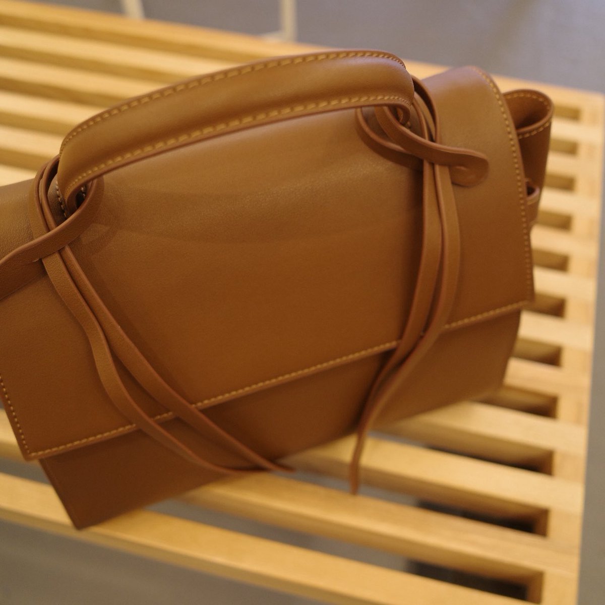 m28_ia's tweet photo. メルボルン発のバッグがかわいい👜♡ https://t.co/FVb68L55d0