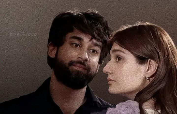 Khoya hai maine tumhe 
Lekin khasare me tum rahogi 🖤

کھویا میں نے ہے تمہیں لیکن
خسارے میں تم رہو گی 💔🥹

میں تو وقت کے ساتھ سنبھل جاؤں گا شاید،
مگر تم ہر مسکراہٹ میں مجھے ڈھونڈتی رہو گی۔

میری کمی تمہیں تب محسوس ہوگی،
جب ہر ہنسی کے بعد ایک خاموشی رہو گی۔

✍️🏻 <a href="/AliKeAlfaz_/">𝐀ariz 𝐀li 🇮🇳</a>