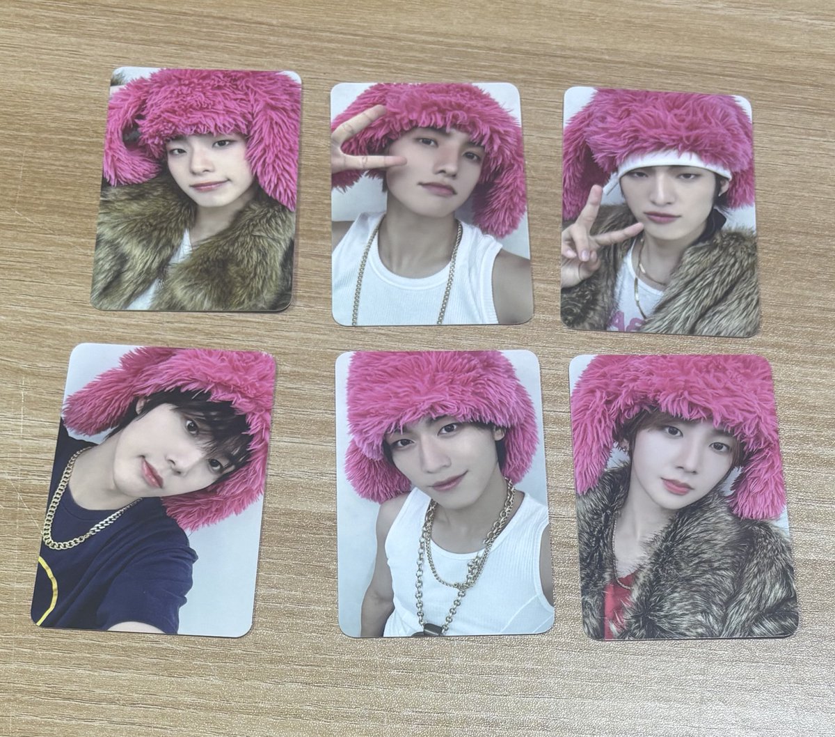 yangyangdobbong's tweet photo. 에투메 에버라인 대면 특전 포카 핑크퍼모자

1set 1.0
멤버 장당 0.2
포카앨범 추가 시 1ea 0.15

트로피 trophy 팬싸 특전 포카앨범 성모 석준 예찬 성일 성빈 도 균 쑈케 82MAJOR
포토카드 poca 영통 미공포 양도 에이티투메이저 영상통화 에투 메 앨범 영도 sell https://t.co/sp1B7VVjaT