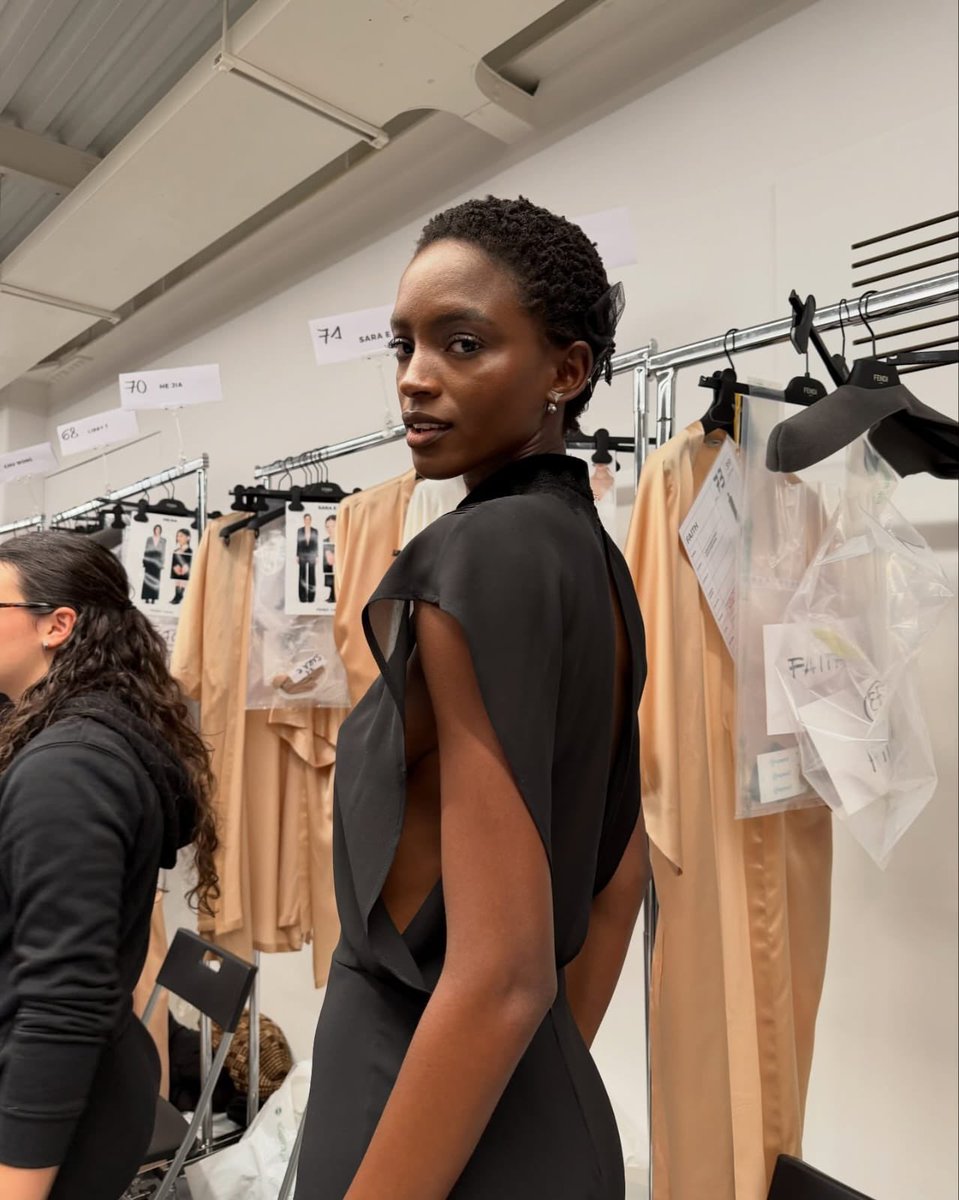 THE FASHION RESOURCE tweet media