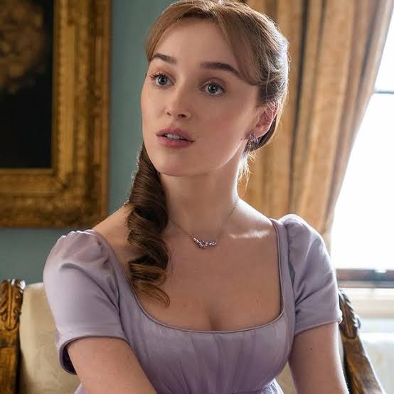 BattinsonMarvel's tweet image. It's ridiculous that Daphne is not in this season. She should be there for Francesca. She should be there for Benedict. She should be there for Hyacinth. She should be there for Eloise.

She should have been there!