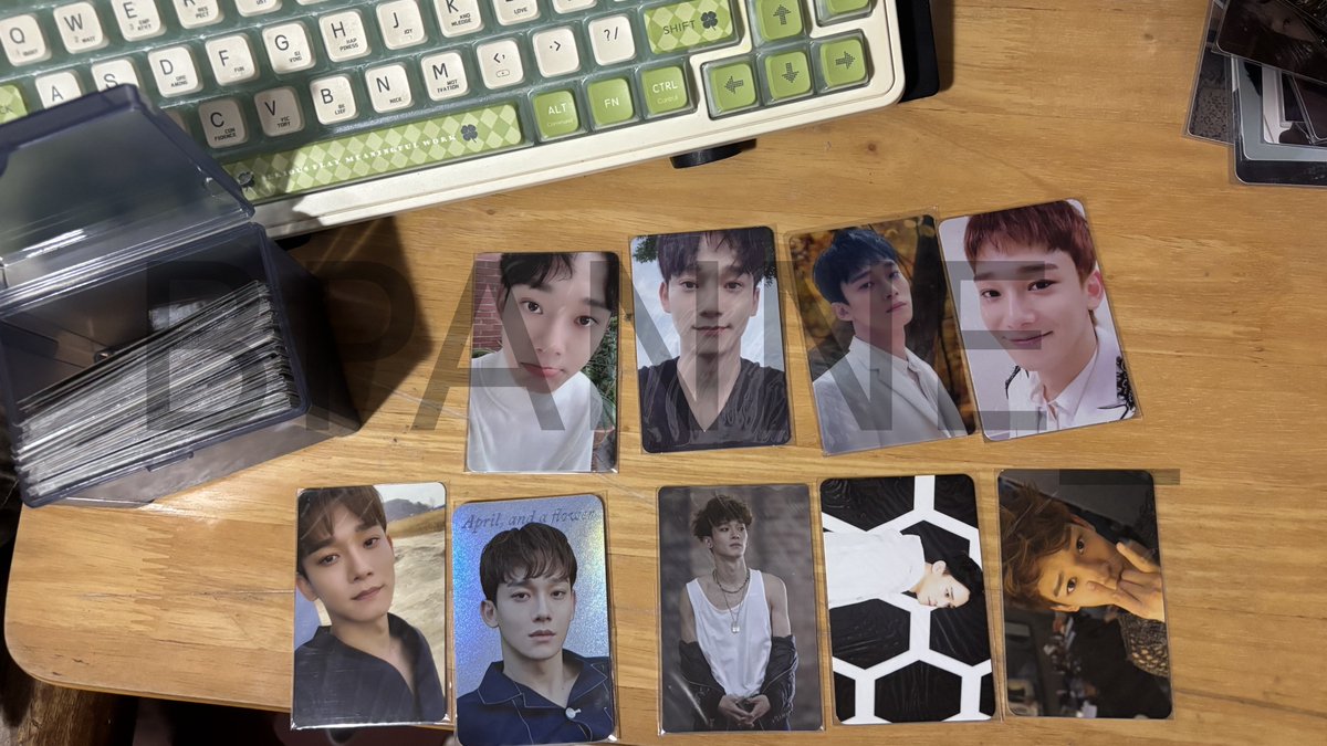 Bpanne_'s tweet photo. #CHEN #ArcadiaTour #ArcadiaMANILA #ArcadiaInManila 

🎸CHEN CONCERT TOUR <ARCADIA> IN MANILA🎸

Concert GA: Chen from different eras, official merch, &amp; concerts!   

🦖Please like and Retweet
🦖Time and Loc: TBA
🦖Random pick from box!
🦖DM for trade if you see a PC you like! ☺️ https://t.co/jfDnlntPs1