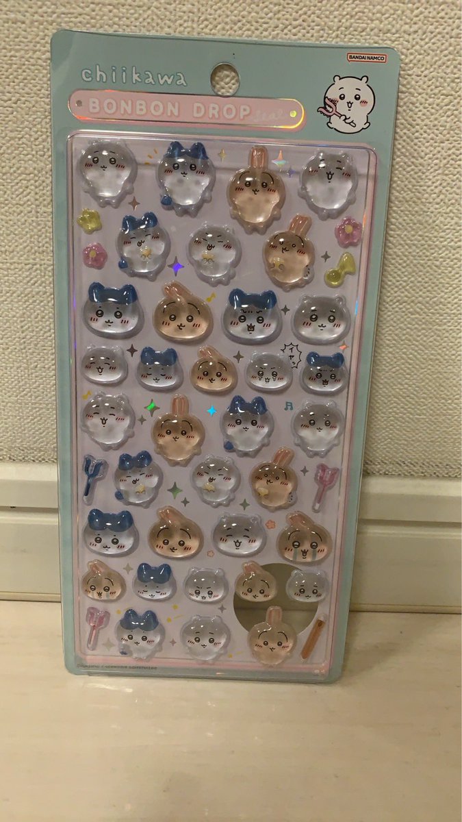 kao0507's tweet photo. HOBBY SHOP あんこう @hobby_anko_akb さんの企画で先着5名に滑り込みでき、カワイイちいかわボンドロシールを本日送っていただきました！

ありがとうございます✨ https://t.co/qK2JQ2HYw8