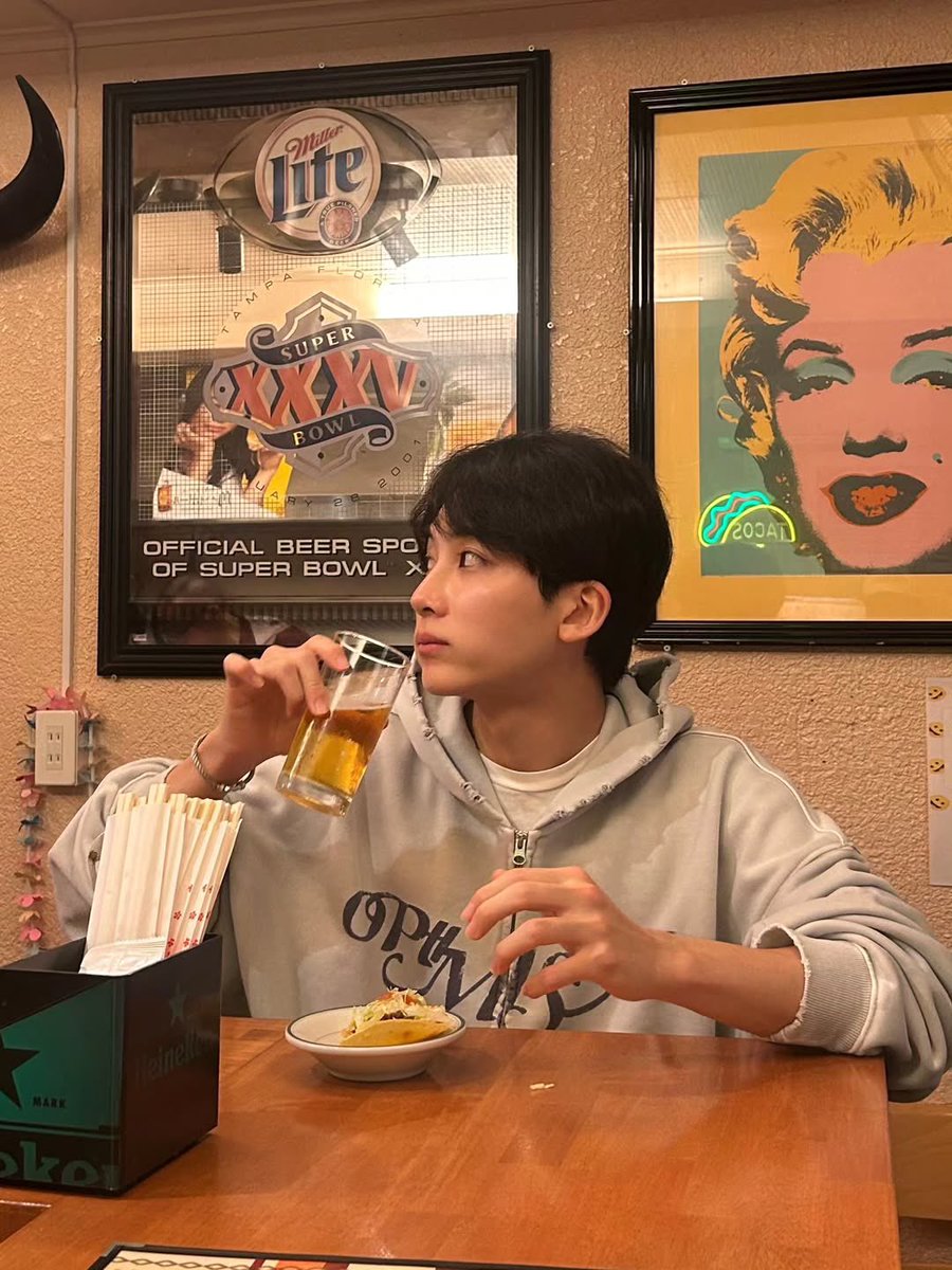 MORE JEONGHANIYOO_N PHOTOS FROM JEONGHAN 😭🥹 he's still blessing