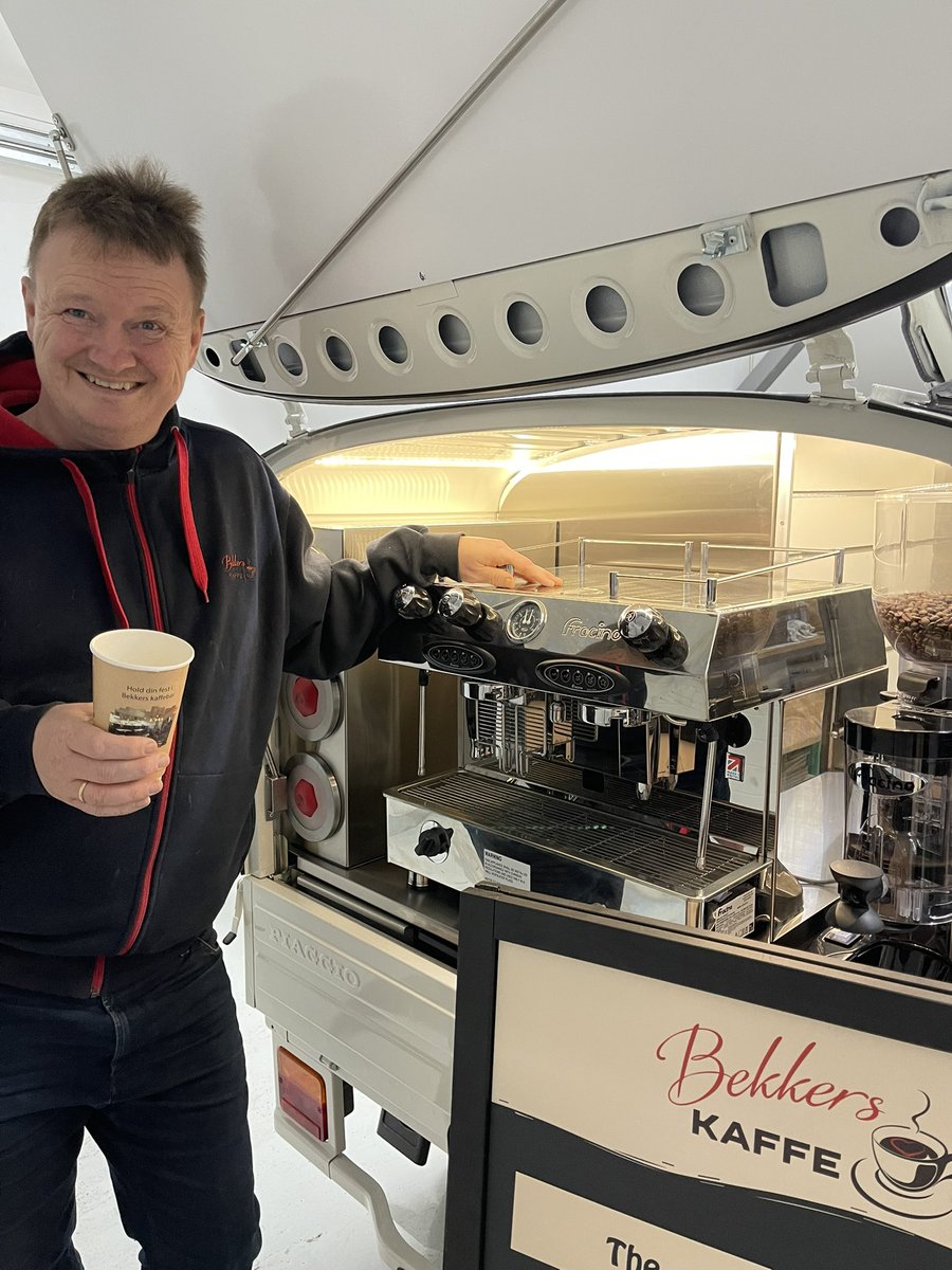 Vil man booke mig og kaffevognen til valgkamp, skal man nok ikke vente uger… der er pres på nu, men stadig ledige dage 😇☕️

#dkpol