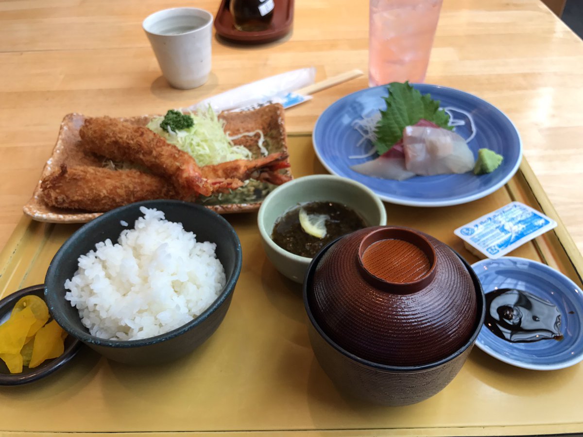 NUCB's tweet photo. #プロ野球申し送り事項

中日ドラゴンズ対侍ジャパンで
バンテリンドームナゴヤに来たら
是非名古屋飯を食べてもらいたい！
自分の好きな名古屋のお店
名古屋飯(名古屋グルメ)を紹介します。

中日ドラゴンズファンの自分のオススメ

台湾ラーメン→光陽(孤独のグルメで紹介)

とりもも→トリシゲ
(中日ビルの店だと焼きたてが
食べれてめちゃ美味いです。)

エビフライ→まるは食堂
(名駅にもある 結構みなさん喜ばれます)

味噌カツ→かつみや
(鶴舞 自分はあま市によく行く日本一美味いです)

味噌煮込みうどん→山本屋(自分は山本屋派)

手羽先→風来坊(自分は山ちゃんより風来坊派)
近鉄名古屋駅の構内でも売ってます

きしめん→宮きしめん(神宮の中の)
JR名古屋駅在来線内のきしめんも美味い(冷もある)

【特にオススメ】
あんかけスパ→ノンノン(バンテリン近く)

二郎系ラーメン→笑顔の為に
(ナゴヤ球場の目の前 初心者でもめちゃ親切です)

ラーメン→ラーメン福(中川区と港区に多数)

ひつまぶし→蓬莱軒(自分は行くとしたら松坂屋栄)

ハンバーガー→ザ リスコ(金山)

ハンバーグ＆ステーキ
→あさくま(コーンスープ飲み放題)
→ブロンコビリー(サラダバーが最高)

味噌串カツ→どての品川(めちゃ美味い)

【特にオススメ】茄子飯→萬珍軒
(中村区役所 ナイター終わりでもやってます)

安く収めるなら→スガキヤ(ドーム前にもある)

(完全に自分の好みです)