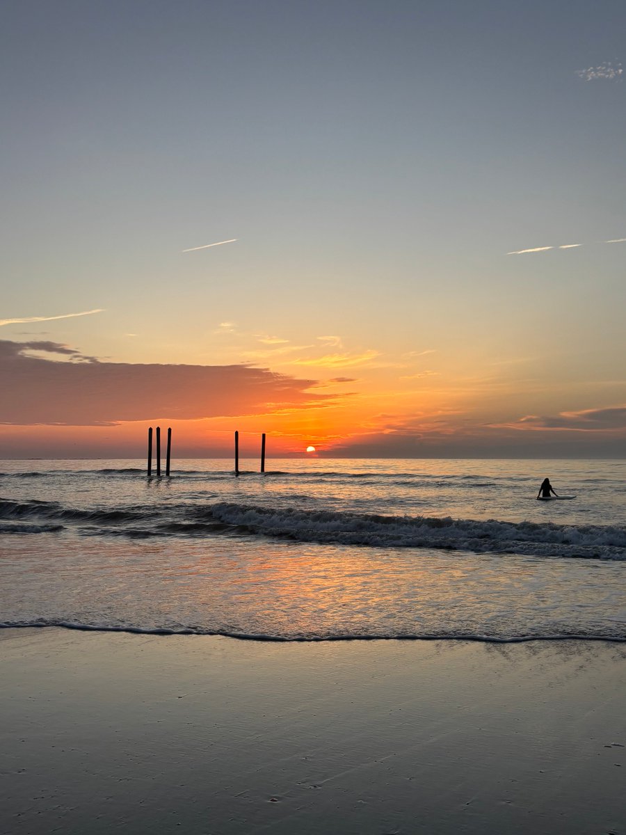 valkerie777's tweet photo. Good morning from #Florida #sunrise #beachlife https://t.co/aZj5nEYCLp