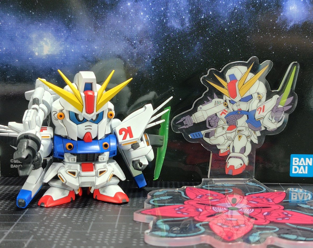 一番くじの大当たり枠を某闇市で購入。F91はやっぱりいいなぁ。ビギナ