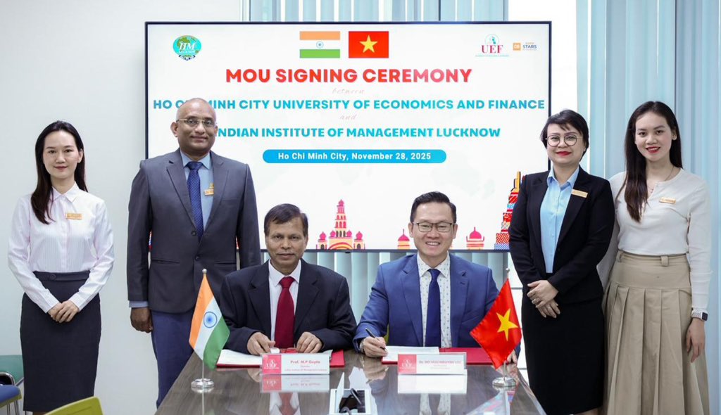 IIML's tweet image. #IIMLucknow signed a Memorandum of Understanding with Ho Chi Minh City University of Economics and Finance (UEF) to foster cooperation across faculty and student exchange, joint research, academic resource sharing, seminars, and short-term executive education programmes.

#MoU