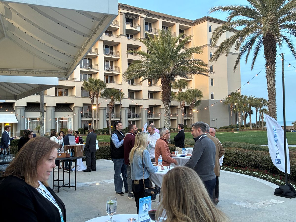 Execs In The Know tweet media