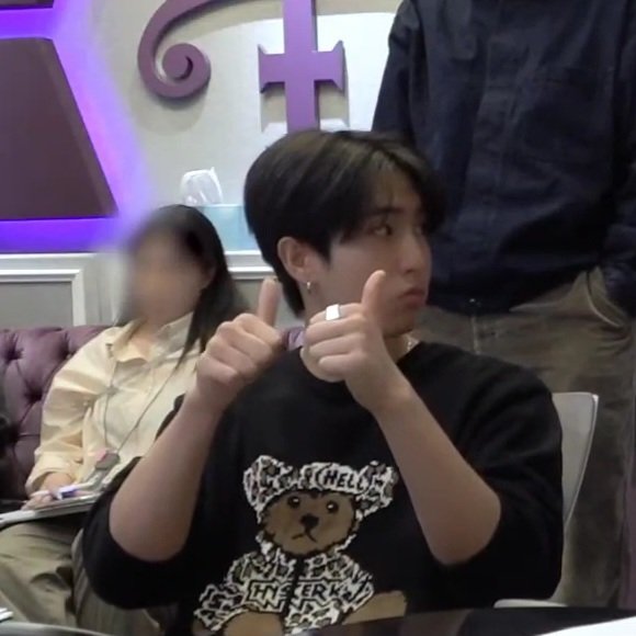 다 아는옷이라 1차 뿜이고 
사놧던옷들 어디 안처박아두고 골고루 입는거에 2차뿜 ㄱㅇㅇ