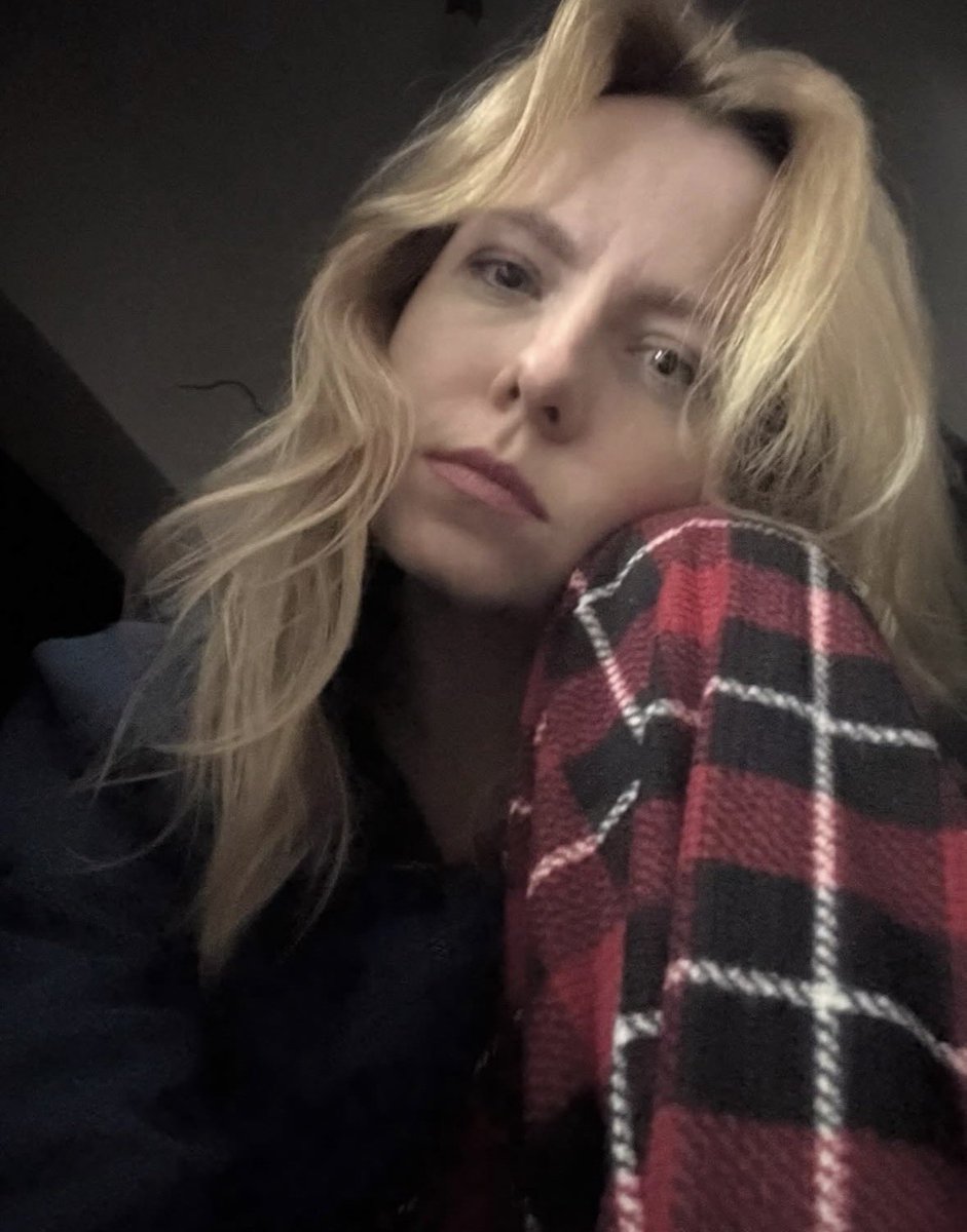 angelshalagina's tweet image. It was loud again tonight.
Explosions instead of sleep.
I feel terrible.
But I’m still here.
And I’m not giving up.

#ukraine #ukraineunderattack #kyiv