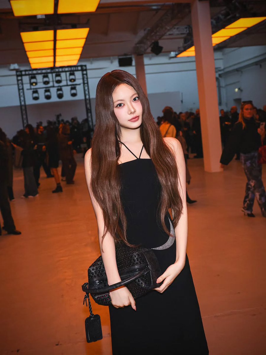 eunchae pics tweet media