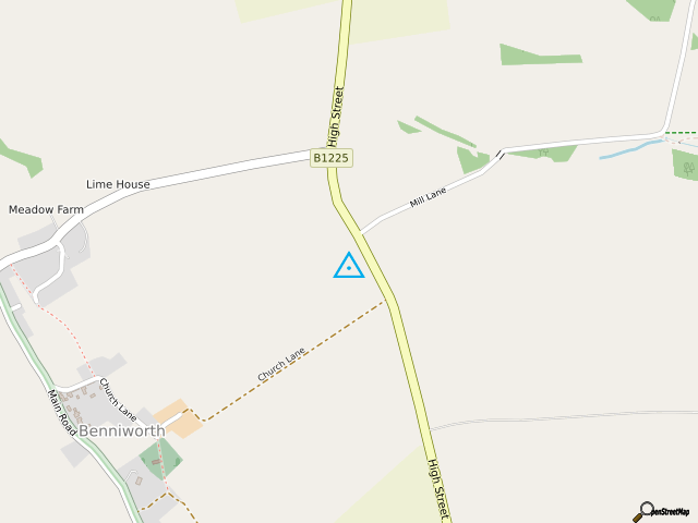 RandonneeBot's tweet image. This #TrigPointThursday #GetOutside and find a #TrigPoint like this one, TP1324 - Benniworth
Find them all in the TrigFindAR App