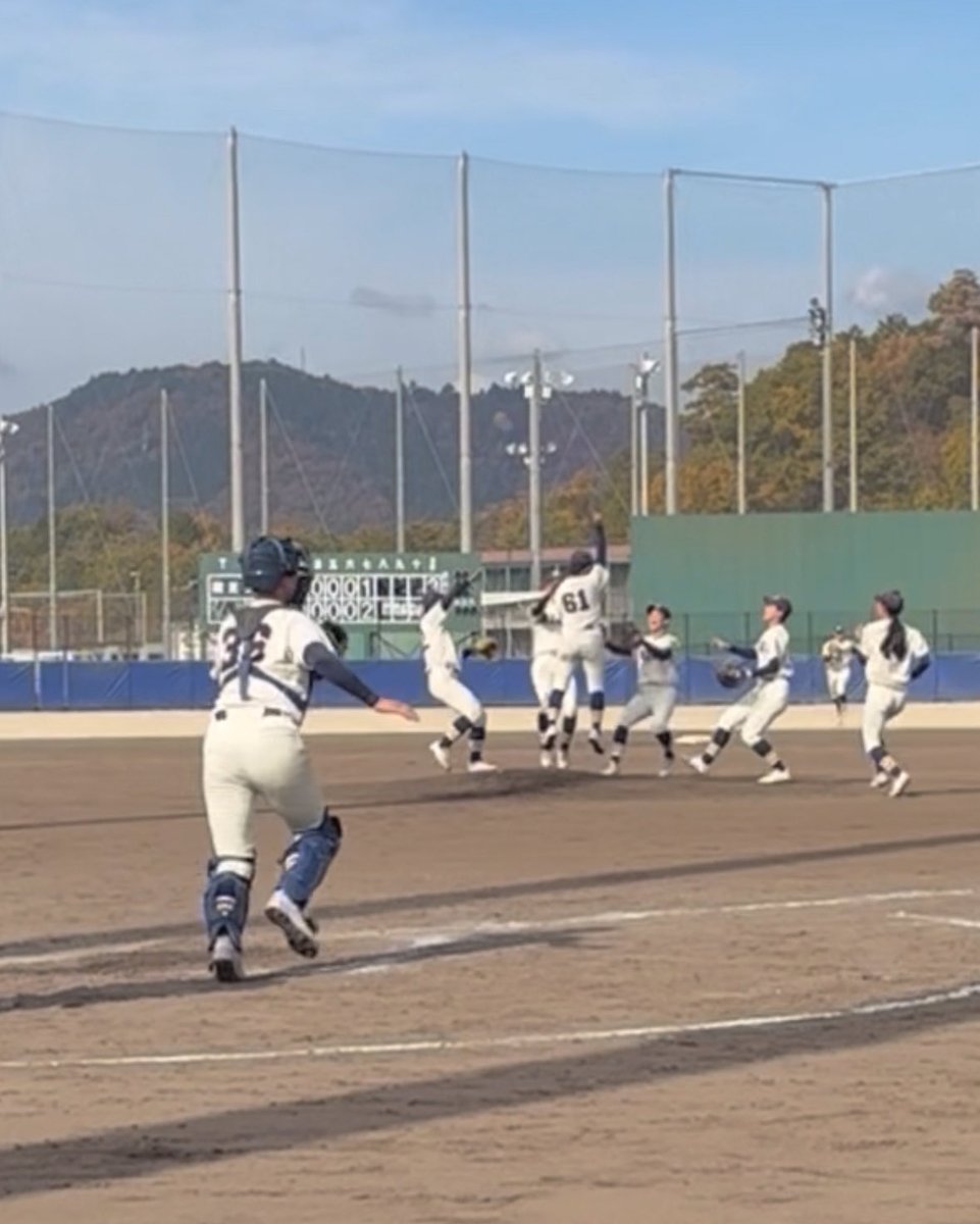 shingoono's tweet photo. 履正社高校女子野球部外部コーチをさせて頂いております。
履正社高校女子野球部の応援宜しくお願いします。 https://t.co/h62cnrhYIg