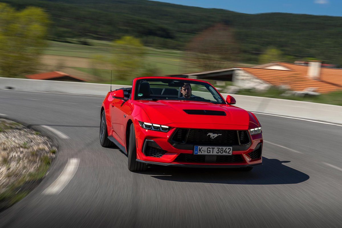 Archiauto tweet media