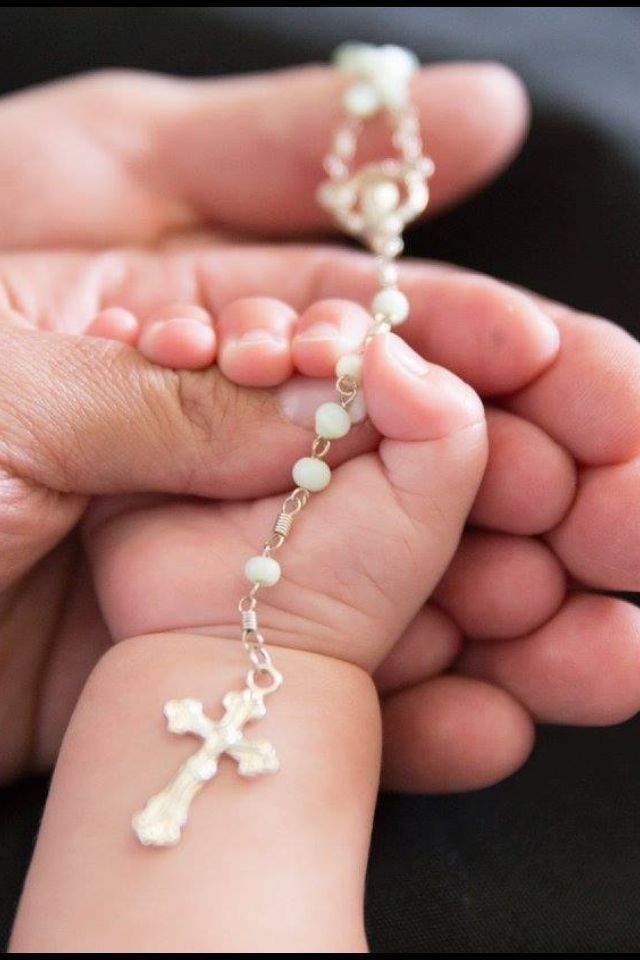 PapistDirectory's tweet photo. Millions must Pray the Rosary https://t.co/PCrOxI139S