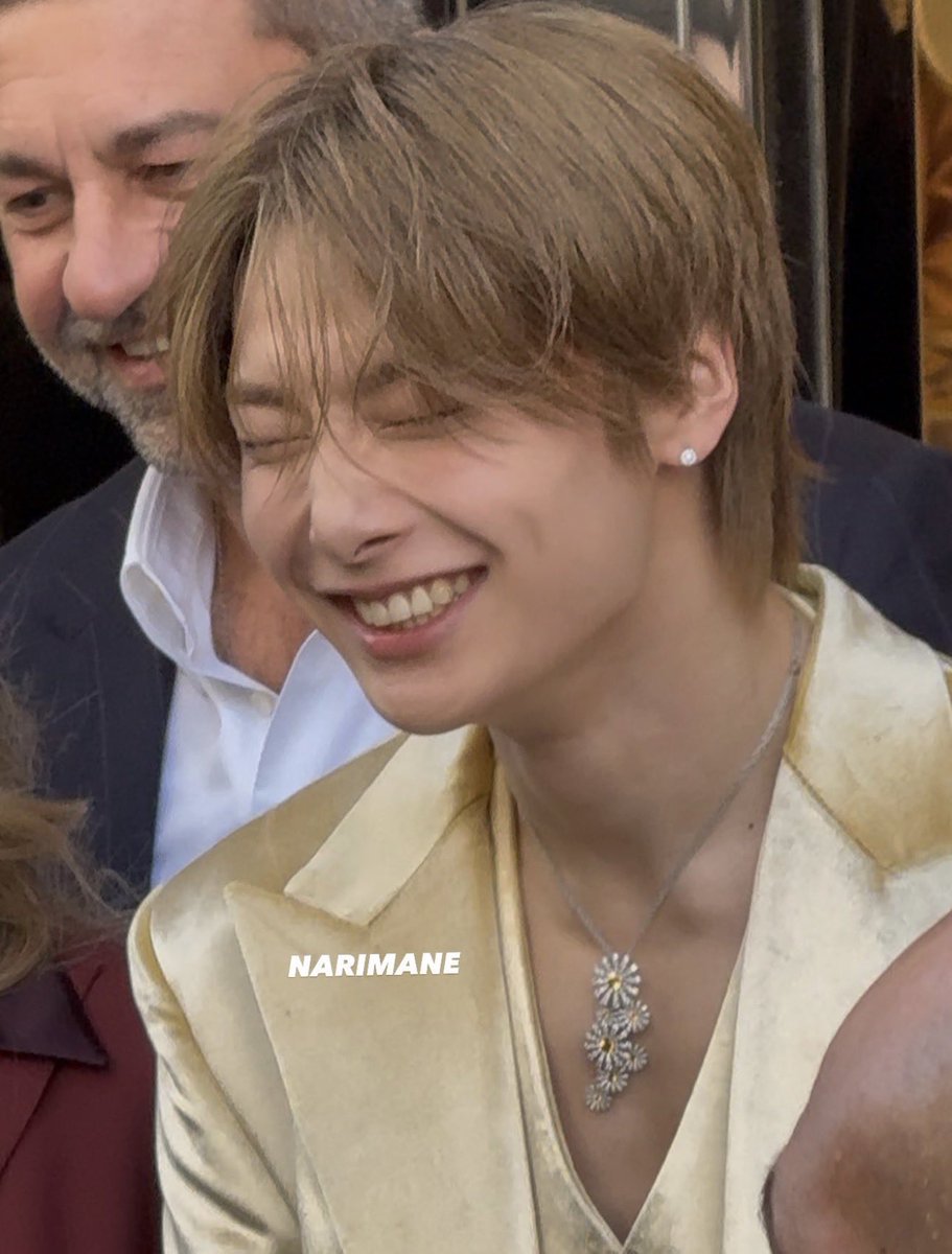 dailyinnieluv's tweet photo. HIS SMILE 😭😭😭😭🤍🤍🤍🤍 https://t.co/r8MBTveWpm