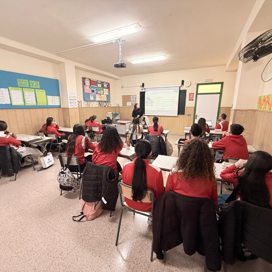 AIJU_Tecnologi's tweet photo. La primera edición de la #STEAMWeek for Future Women Innovators, celebrada en el marco del proyecto #STEAMbrace, ha convertido las aulas europeas en espacios de experimentación, tecnología y creatividad con perspectiva de género.

#EducaciónSTEAM #MujeresEnCiencia https://t.co/x596mQb5wv