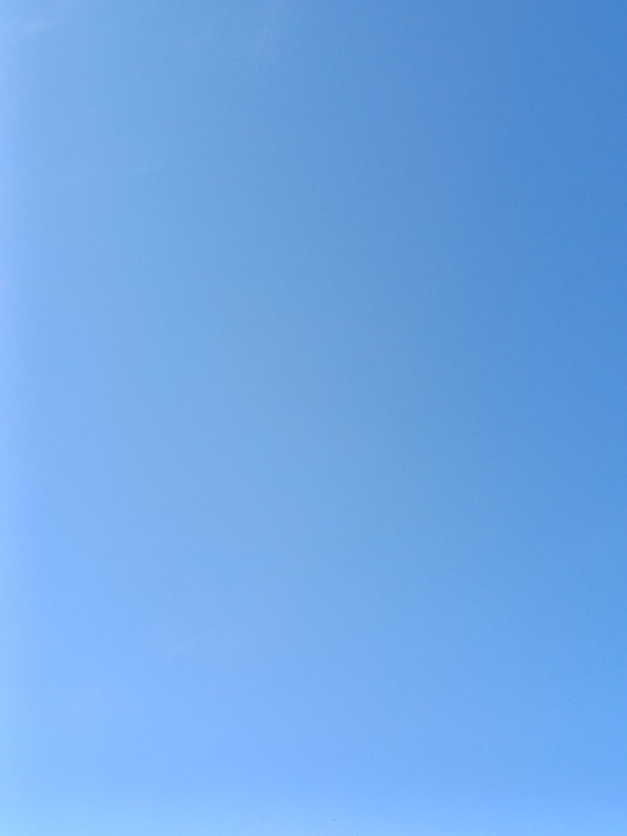 PasionDeSevilla's tweet photo. Este es el CIELO que queremos en Semana Santa.

#SSantaSevilla26 https://t.co/Nhw0vHZp53