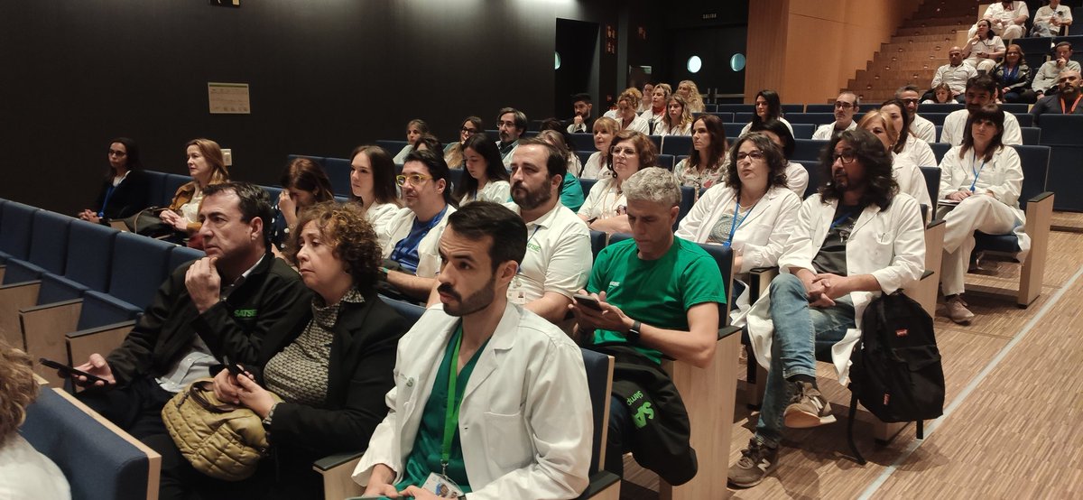 SATSE_CLM's tweet photo. 📢 Hoy hemos informado en Toledo a enfermeras, fisioterapeutas y profesionales sanitarios sobre la recuperación de la carrera profesional en el SESCAM. Nos volvemos a movilizar el 2 de marzo en el Hospital Universitario de Toledo #CarreraProfesionalYa https://t.co/d30d8QrzEs