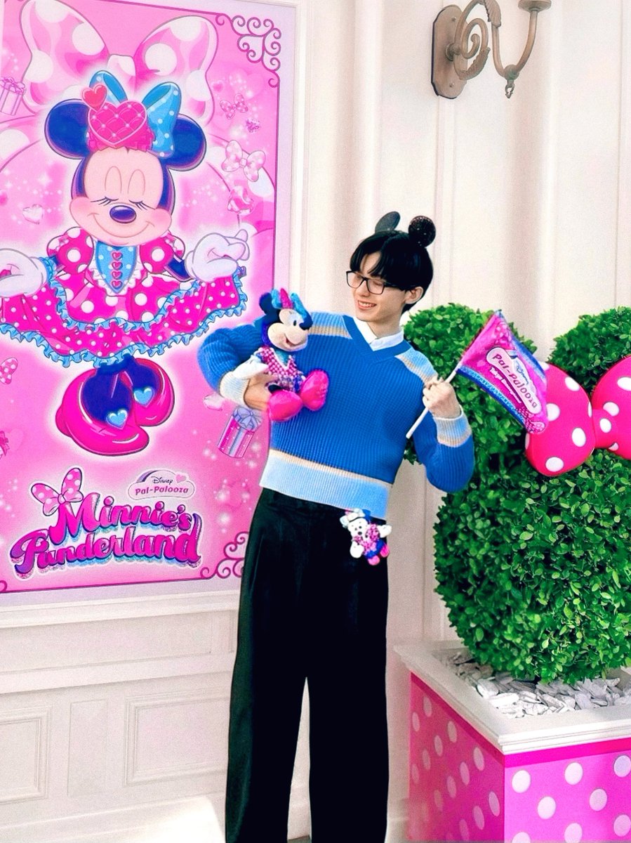 ミニーのファンだ（確信）😵🩷🩵 in ランド