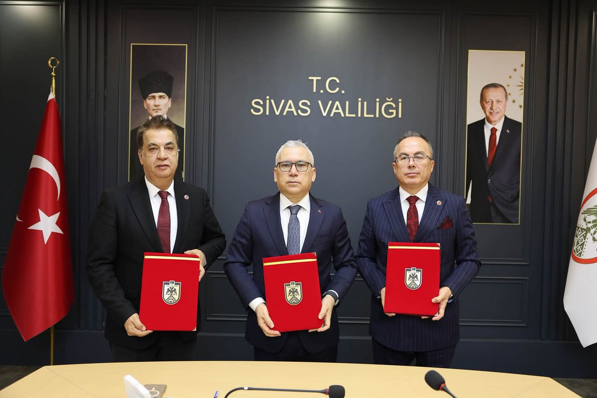 GSB_Sivas's tweet photo. Valimiz Sn. Yılmaz Şimşek’in katılımlarıyla, SCÜ ile İl Müdürlüğümüz arasında spor tesislerinin ortak kullanımına yönelik iş birliği protokolü imzalandı.

İş birliğinin ilimize hayırlı olmasını diliyoruz. https://t.co/DT76rp74ix