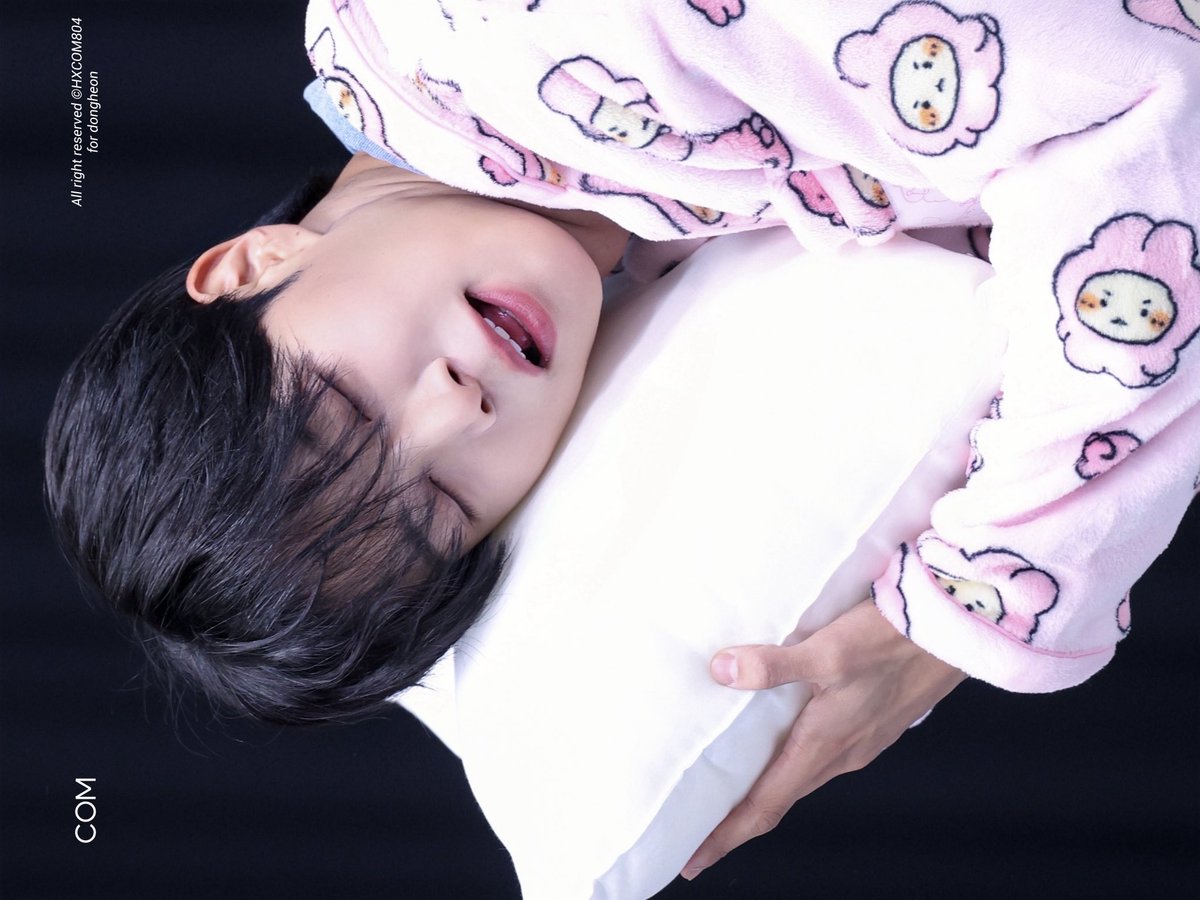 콤이.. tweet media