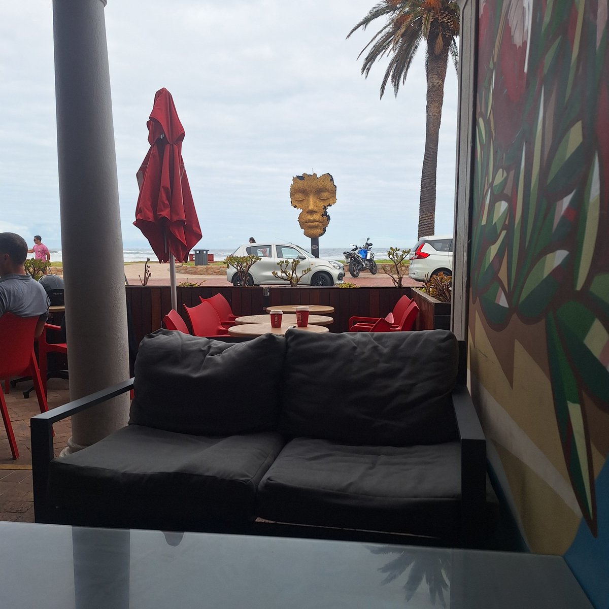 SoccerBetFun's tweet photo. At Vida Camps Bay beach living the high life !! https://t.co/59pz0wjNFM