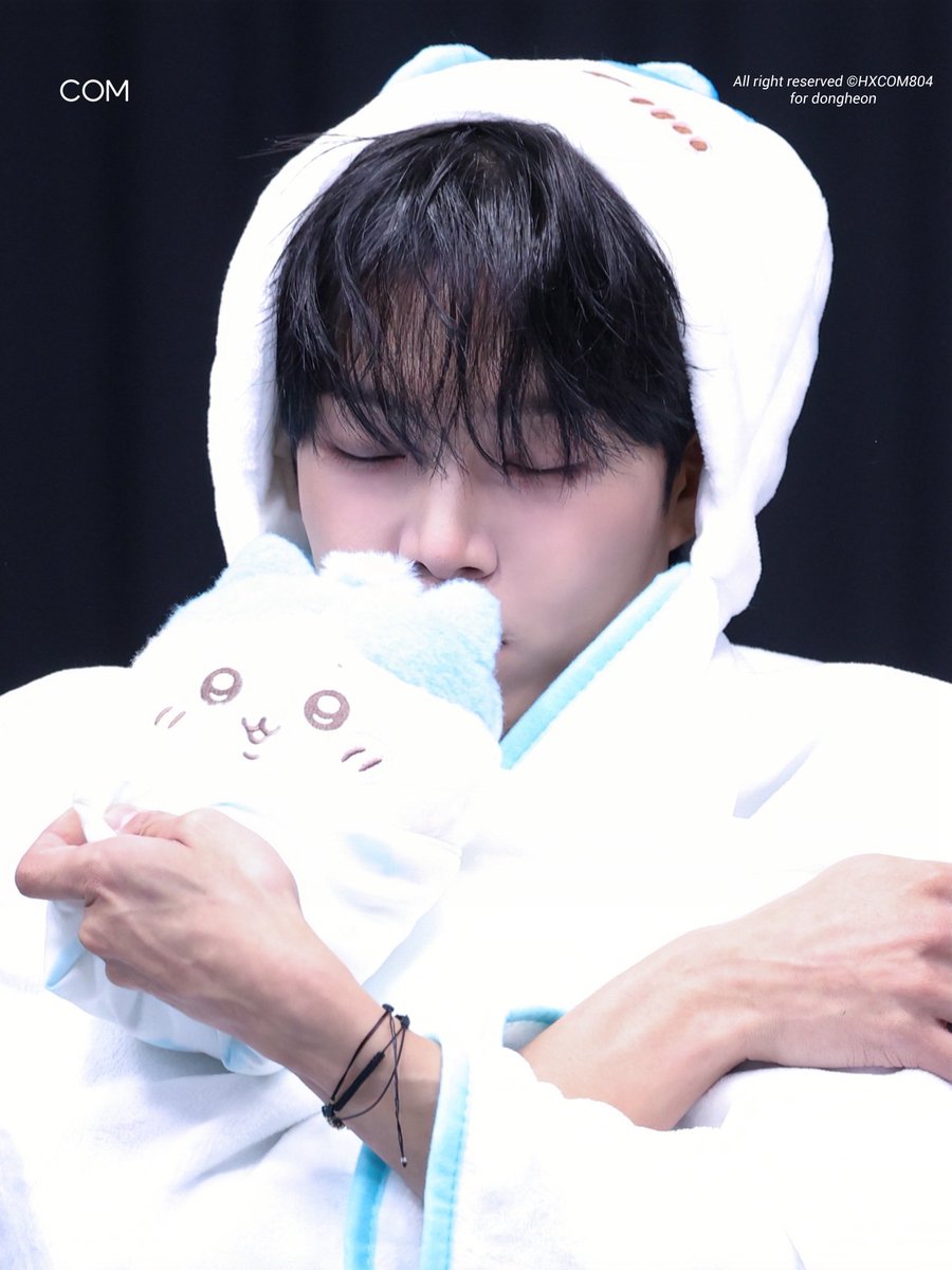 콤이.. tweet media