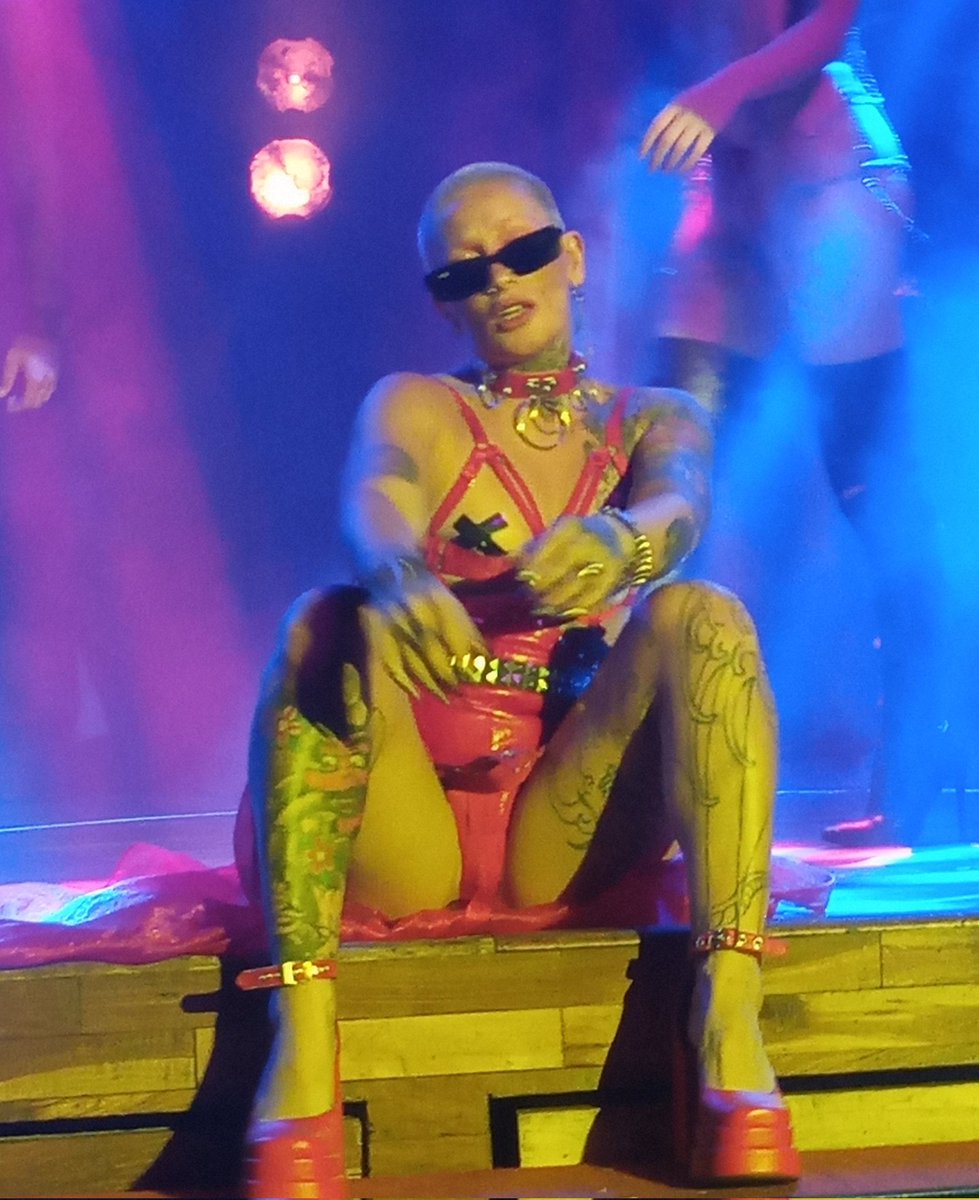 HOY ella vuelve a encender el
escenario en <a href="/Sexobra/">Sex</a>🔥

Entradas:
alternativateatral.com/obra65140-sex-…

#FuriaEnSX